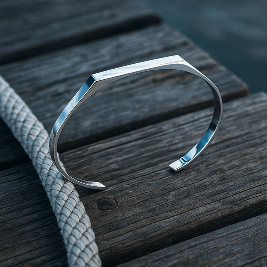 Elara | Silver Line Bracelet