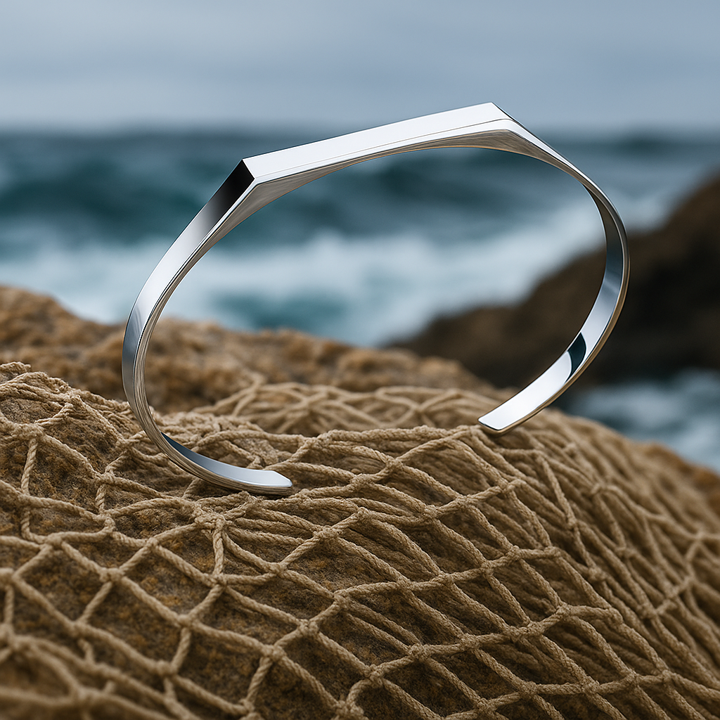 Elara | Silver Line Bracelet