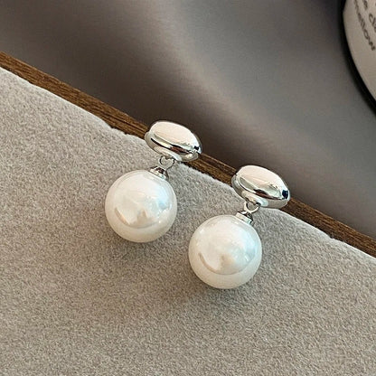 Aeri™ | Vintage Pearl Earrings